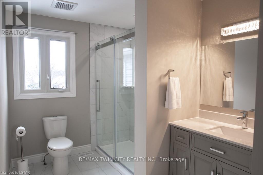 42 Redwood Lane, London East, Ontario  N5V 4C4 - Photo 17 - X12386694