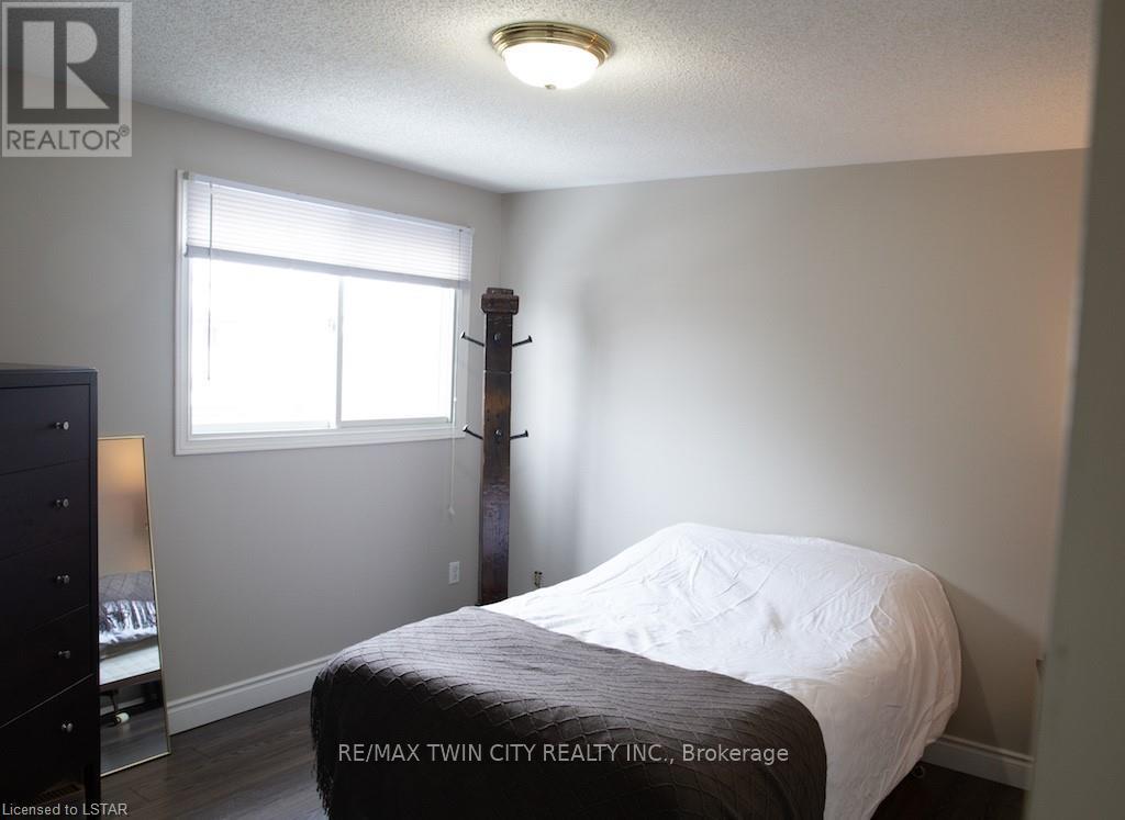 42 Redwood Lane, London East, Ontario  N5V 4C4 - Photo 19 - X12386694