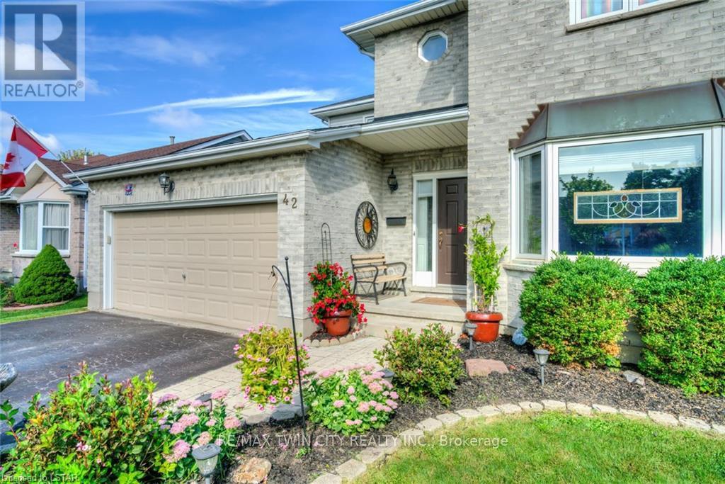 42 Redwood Lane, London East, Ontario  N5V 4C4 - Photo 2 - X12386694