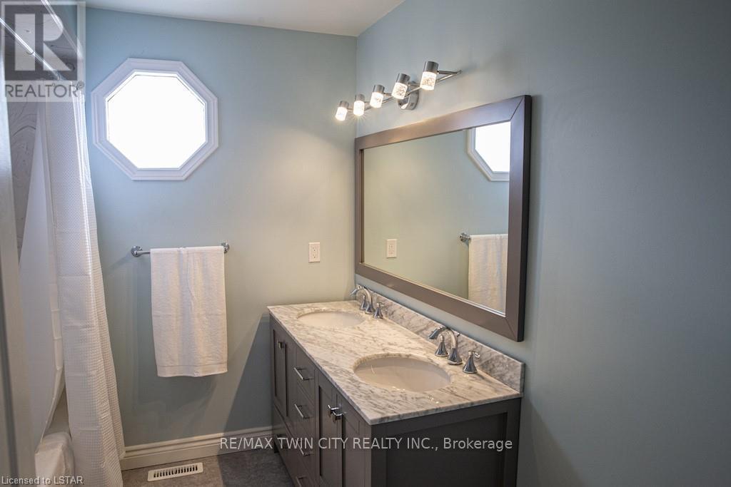 42 Redwood Lane, London East, Ontario  N5V 4C4 - Photo 21 - X12386694