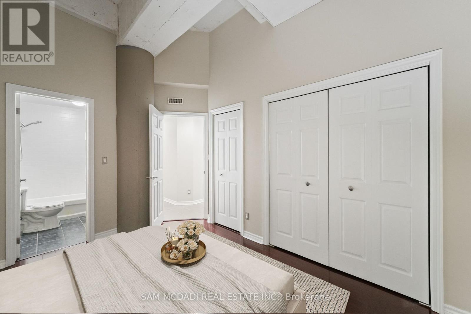 301 - 80 King William Street, Hamilton (Beasley), Ontario  L8R 0A1 - Photo 12 - X12386695