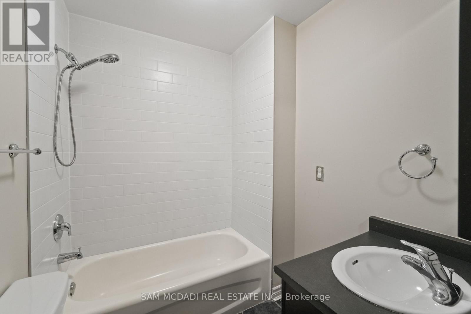 301 - 80 King William Street, Hamilton (Beasley), Ontario  L8R 0A1 - Photo 13 - X12386695