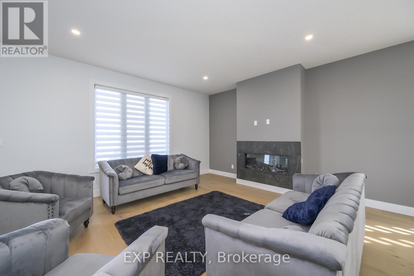280 Nancy Street, Dutton/dunwich (Dutton), Ontario  N0L 1J0 - Photo 6 - X12386721