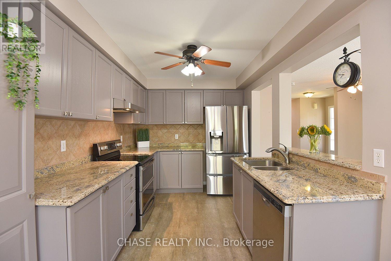 37 - 485 Green Road, Hamilton (Lakeshore), Ontario  L8E 6A7 - Photo 17 - X12386718