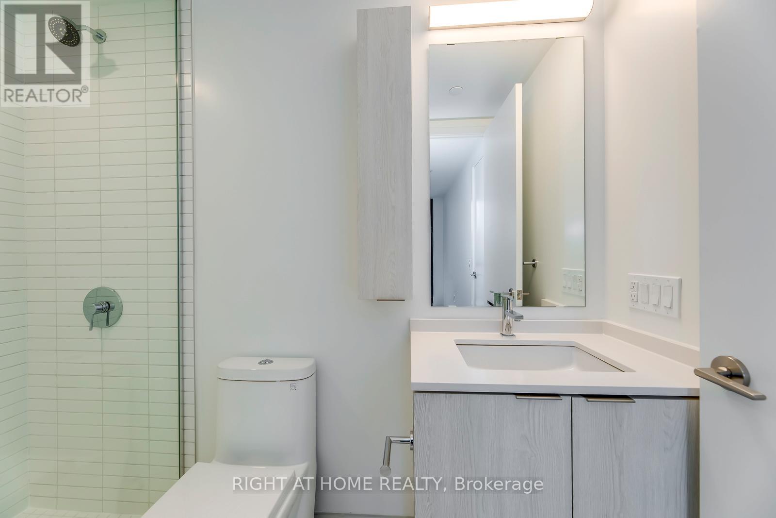 304 - 86 Dundas Street E, Mississauga, Ontario  L5A 1W4 - Photo 13 - W12386733