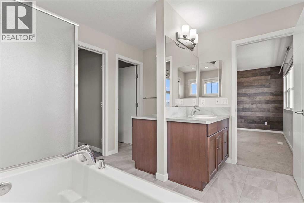 162 Masters Common Se, Calgary, Alberta  T3M 2N4 - Photo 26 - A2248248