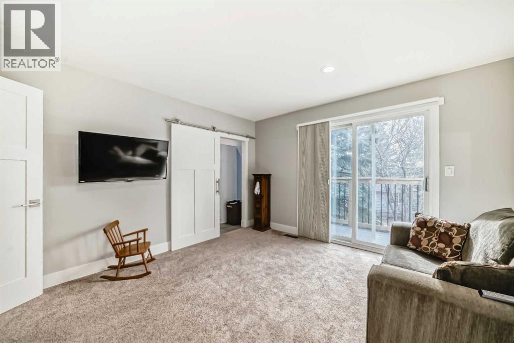 119 Pump Hill Bay Sw, Calgary, Alberta  T2V 4L6 - Photo 17 - A2253037