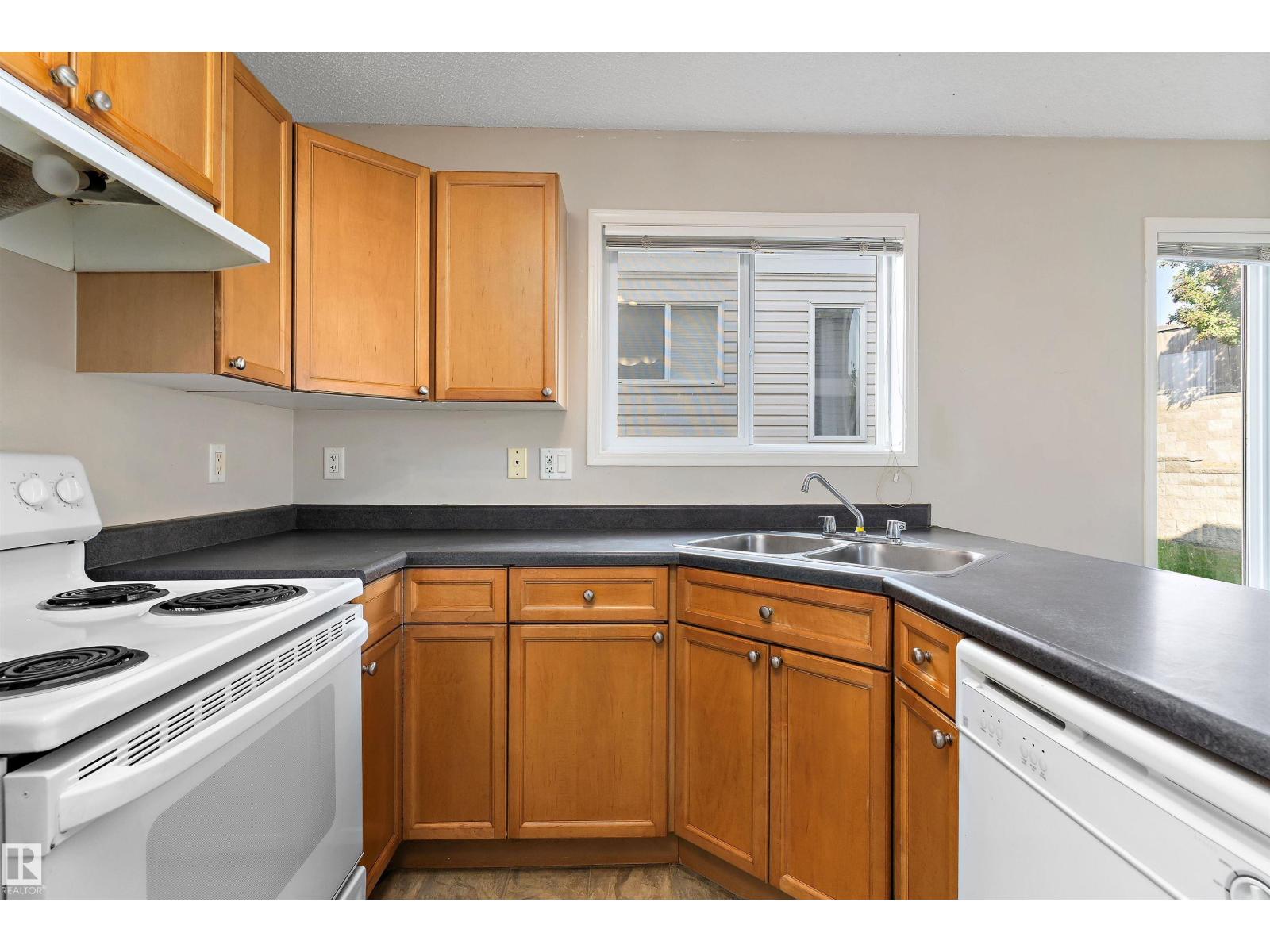 #6 130 Hyndman Cr Nw, Edmonton, Alberta  T5A 0E8 - Photo 15 - E4456601