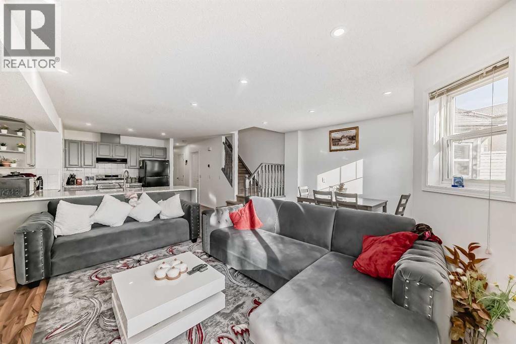 56 Saddletree Court Ne, Calgary, Alberta  T3J 5L1 - Photo 7 - A2206794