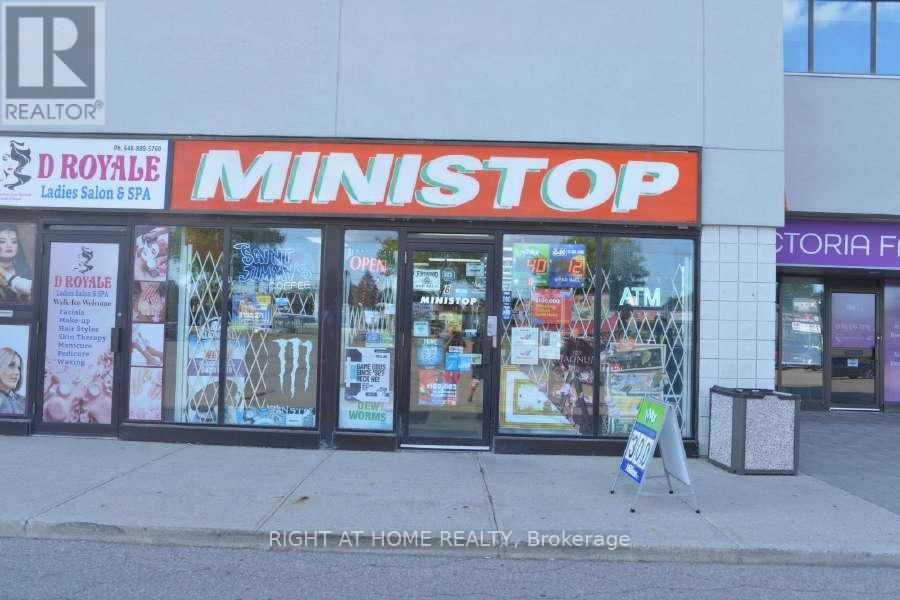 6 - 1120 Victoria Street N, Kitchener, Ontario  N2B 3T2 - Photo 1 - X12386748