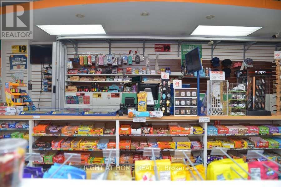 6 - 1120 Victoria Street N, Kitchener, Ontario  N2B 3T2 - Photo 7 - X12386748