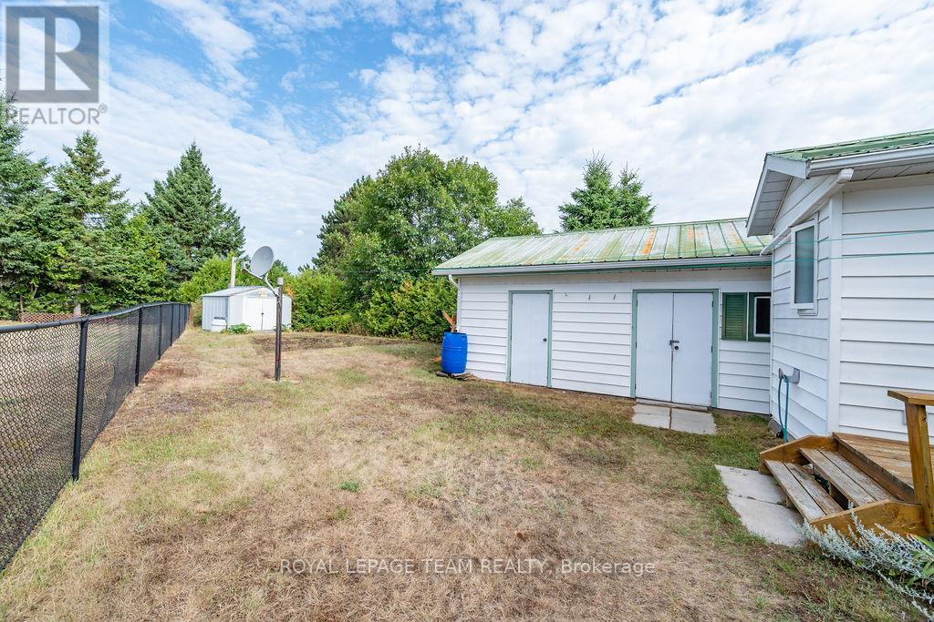 59 Drohan Street, Madawaska Valley, Ontario  K0J 2M0 - Photo 12 - X12386751