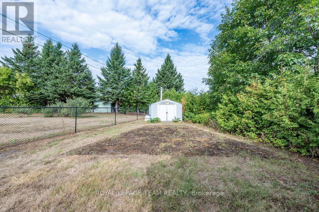 59 Drohan Street, Madawaska Valley, Ontario  K0J 2M0 - Photo 13 - X12386751