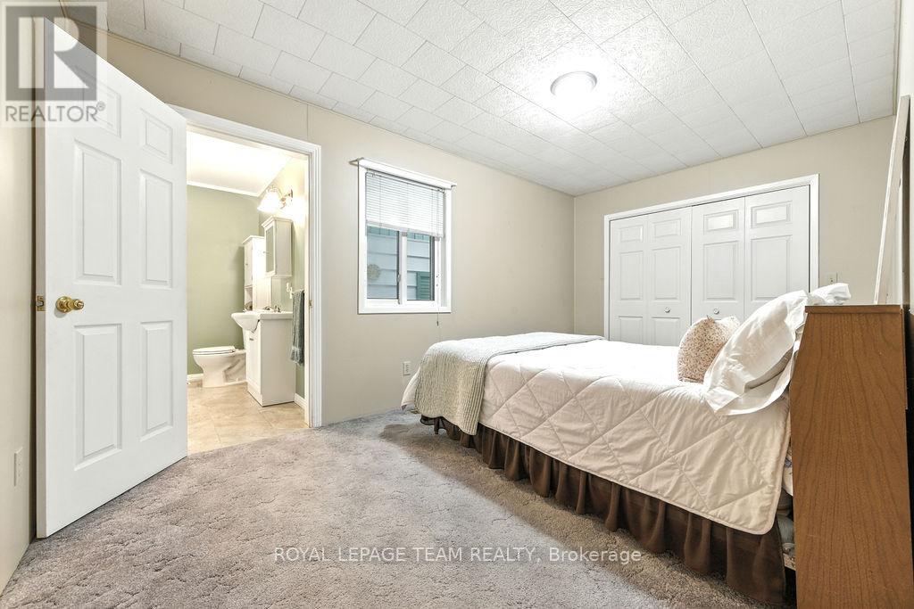 59 Drohan Street, Madawaska Valley, Ontario  K0J 2M0 - Photo 28 - X12386751