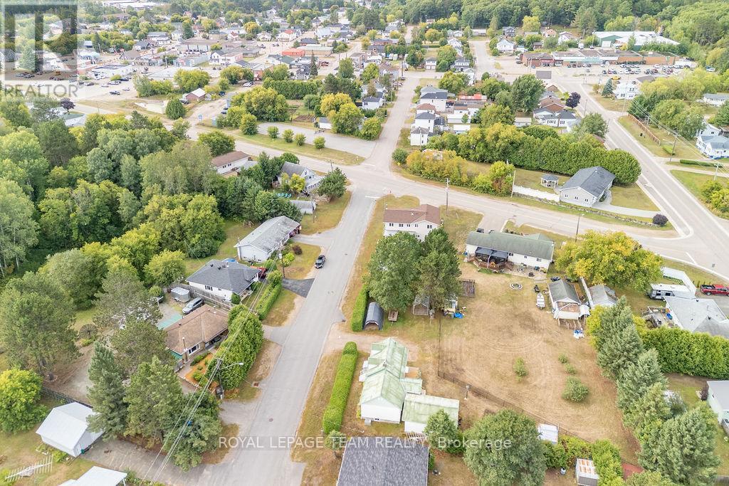 59 Drohan Street, Madawaska Valley, Ontario  K0J 2M0 - Photo 3 - X12386751