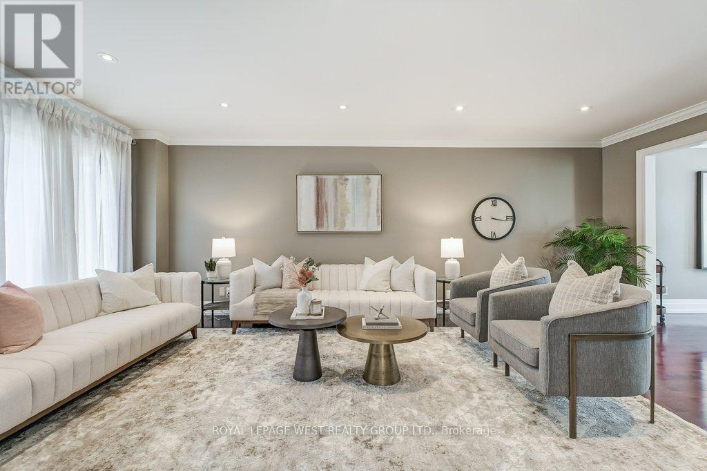 Property at 41 VANCHO CRESCENT image 3