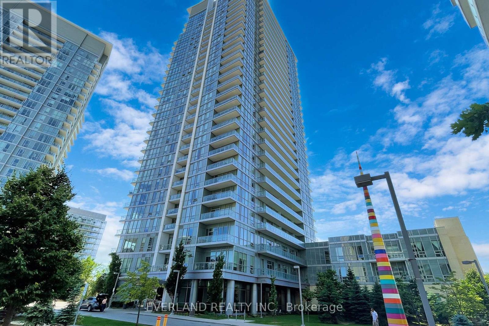 1708 - 66 FOREST MANOR ROAD, Toronto, Ontario