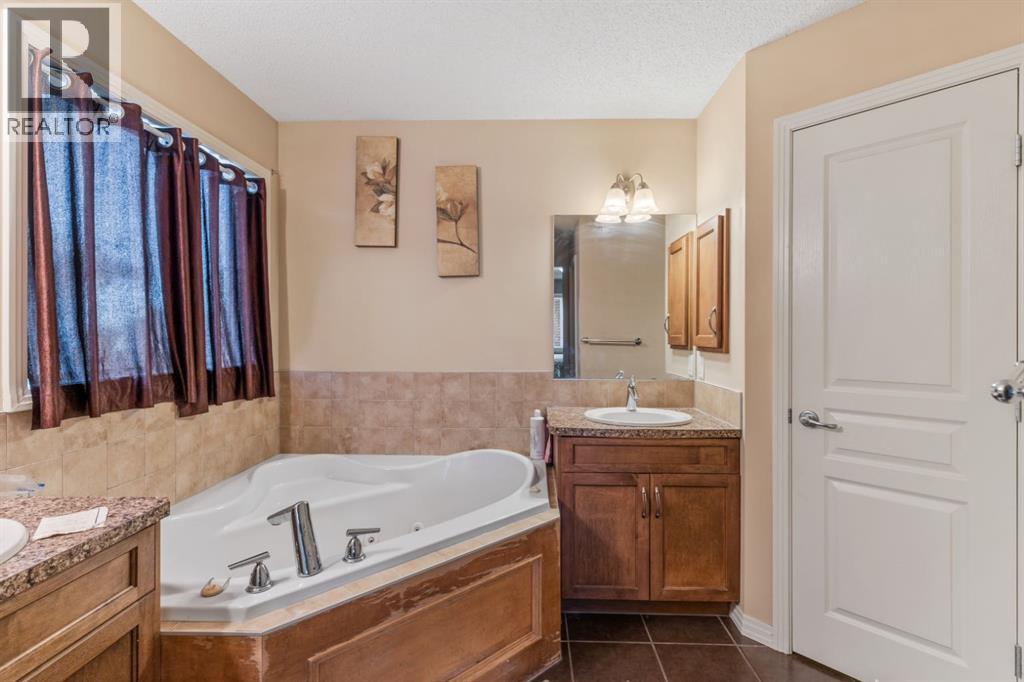 393 Windermere Drive, Chestermere, Alberta  T1X 0C6 - Photo 25 - A2252318