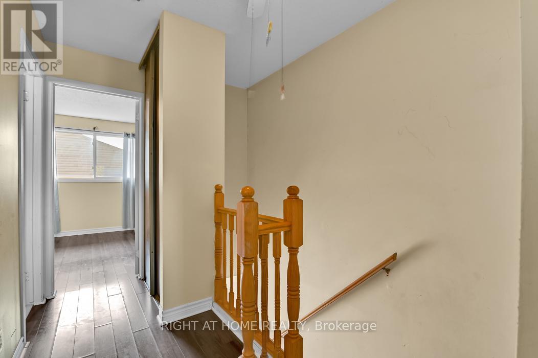 1441 Perez Crescent, Ottawa, Ontario  K1J 8V3 - Photo 11 - X12386765