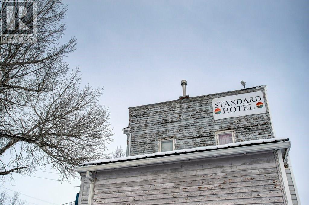 718 Broadway Street, Standard, Alberta  T0J 3G0 - Photo 4 - A2220666