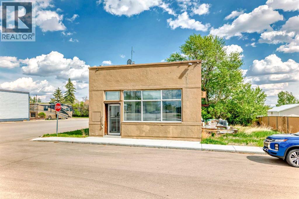 721 Broadway Street, Standard, Alberta  T0J 3G0 - Photo 4 - A2220672