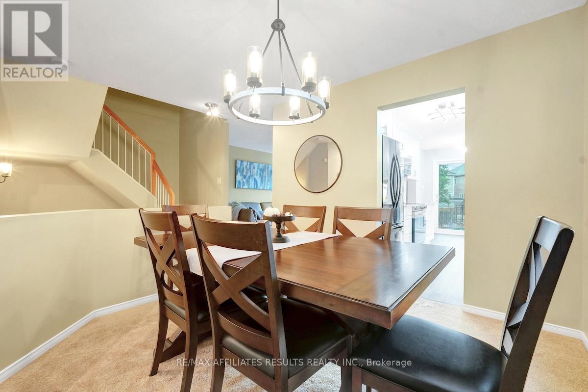 97 Flowertree Crescent, Ottawa, Ontario  K2M 2R7 - Photo 10 - X12386772