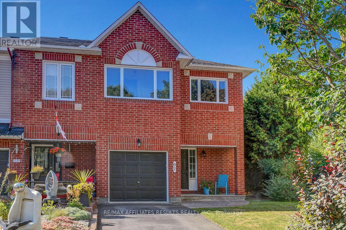 97 Flowertree Crescent, Ottawa, Ontario  K2M 2R7 - Photo 2 - X12386772