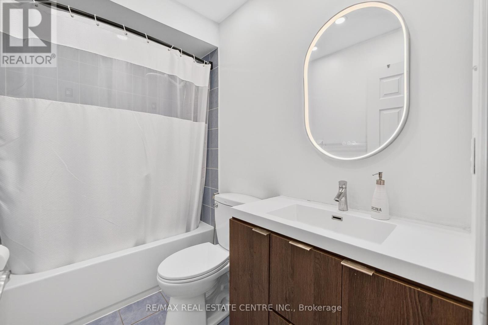 31 Martree Crescent, Brampton, Ontario  L6V 4R3 - Photo 21 - W12379444