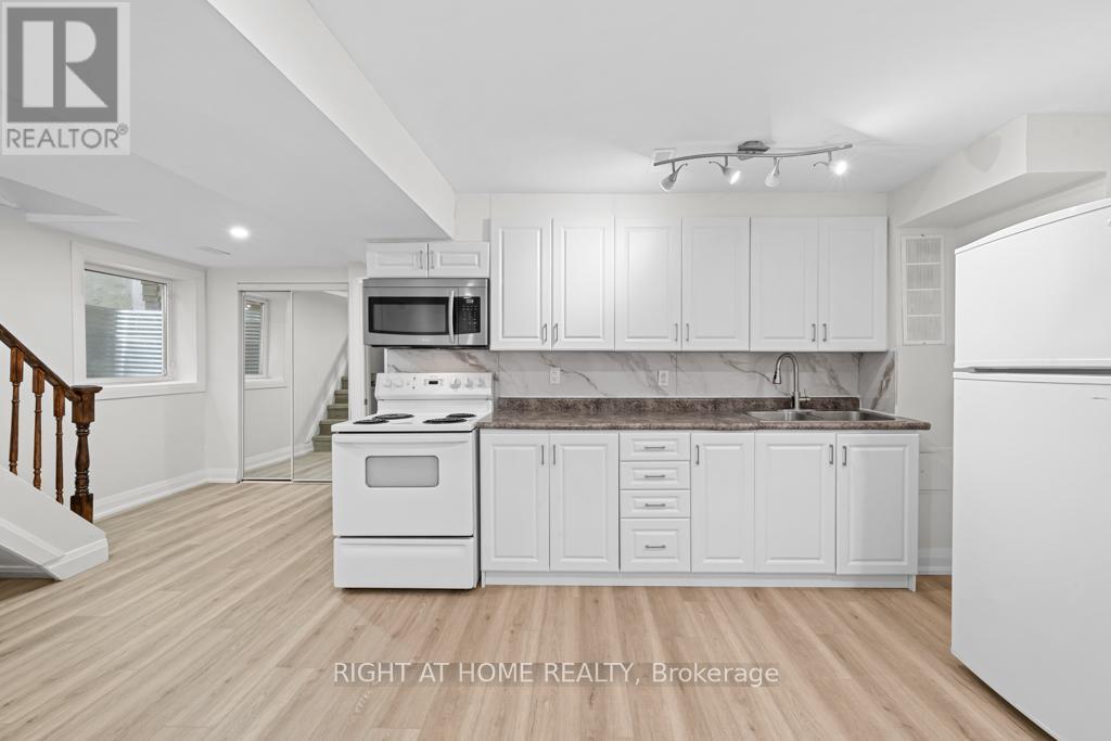 173 Kersey Crescent, Richmond Hill, Ontario  L4C 8X7 - Photo 37 - N12374558