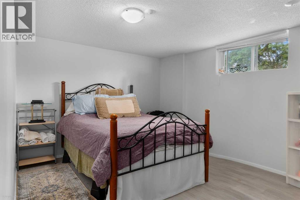 71 Queen Alexandra Close Se, Calgary, Alberta  T2J 3P9 - Photo 22 - A2253572