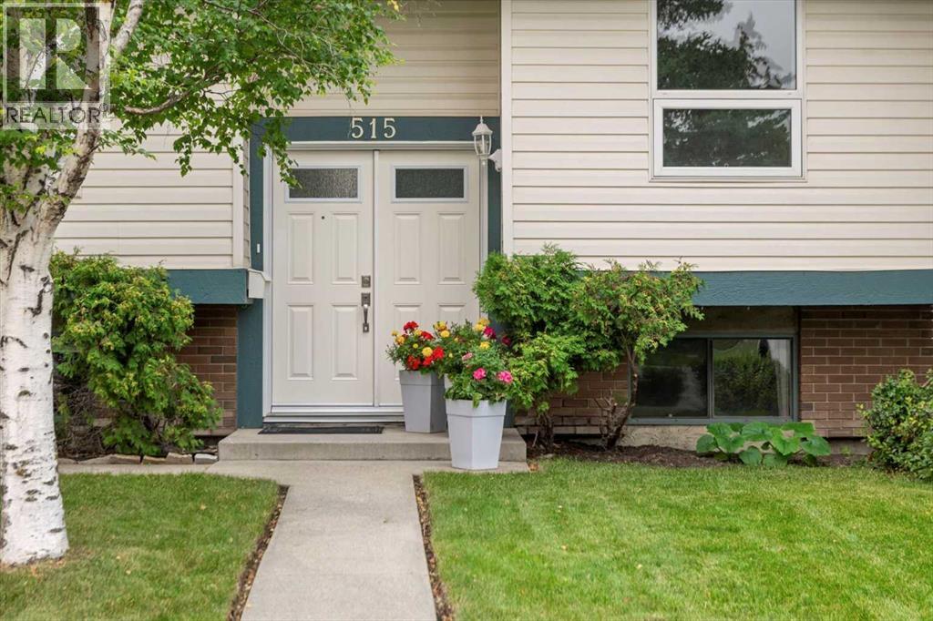Property at 515 Ranchview Place NW image 5