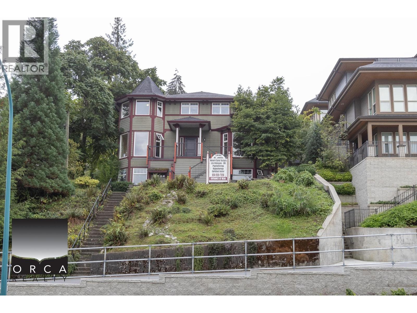 2325 ST. JOHNS STREET STREET, Port Moody, British Columbia