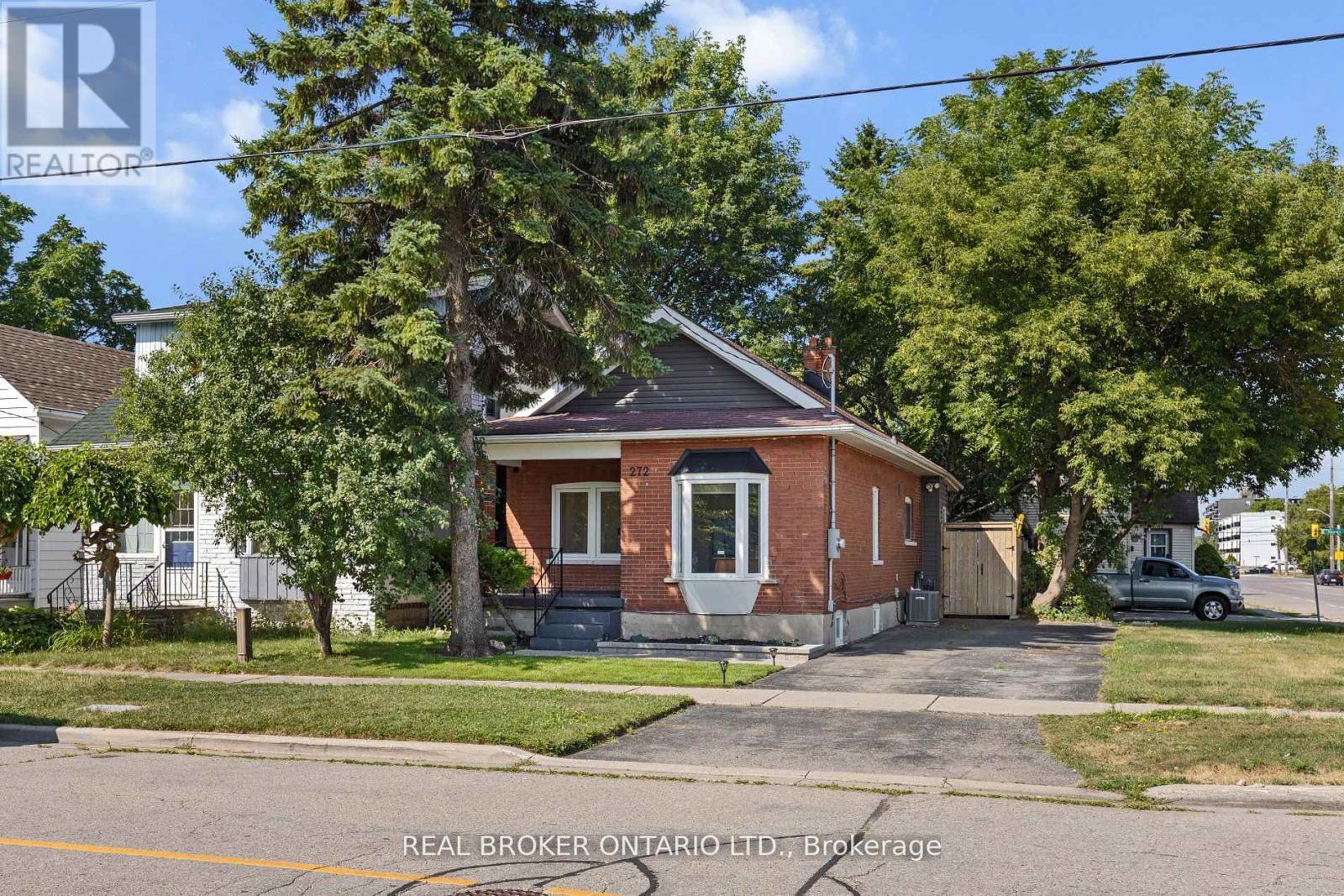 272 Burk Street, Oshawa, Ontario  L1J 4C4 - Photo 1 - E12386797