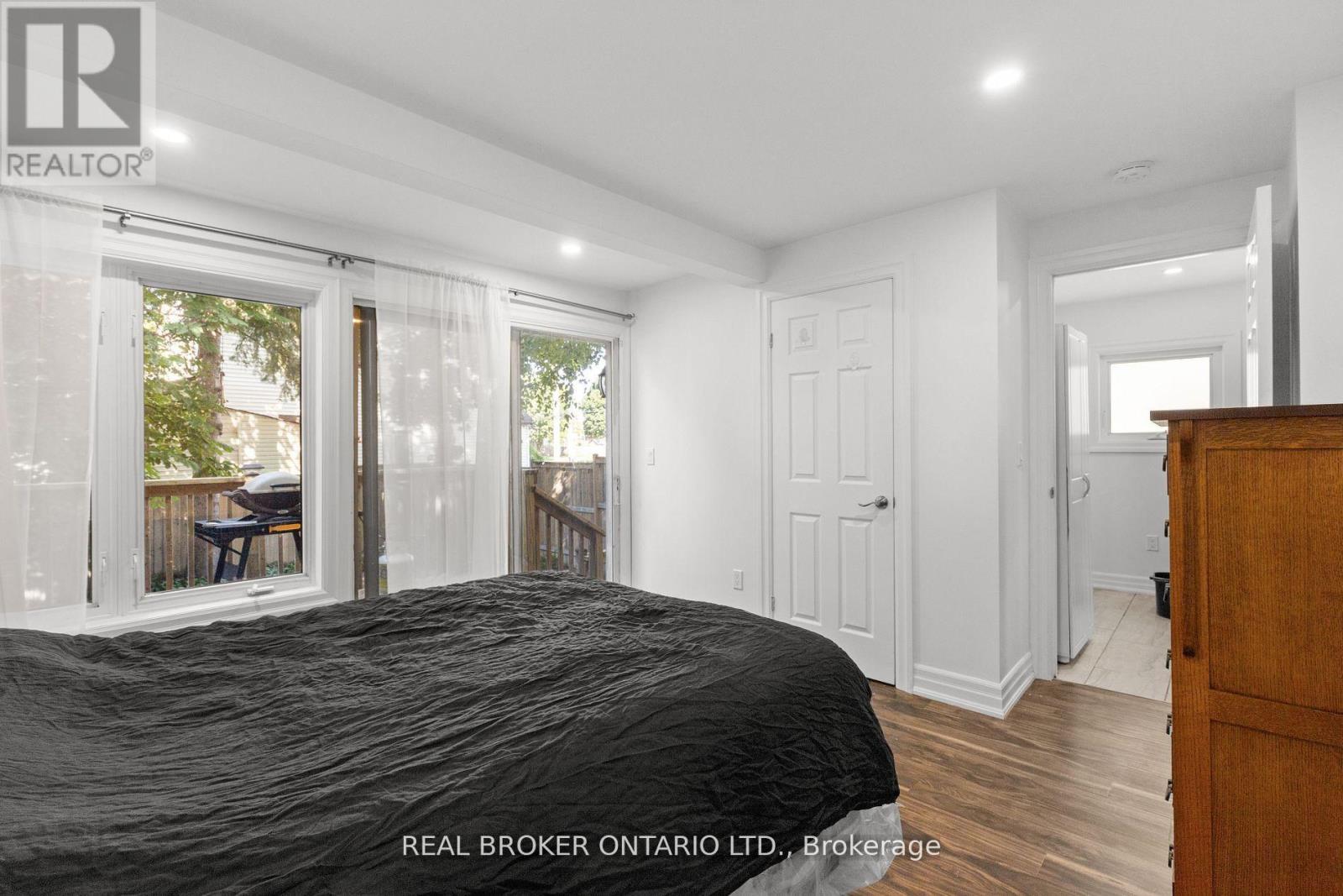 272 Burk Street, Oshawa, Ontario  L1J 4C4 - Photo 6 - E12386797