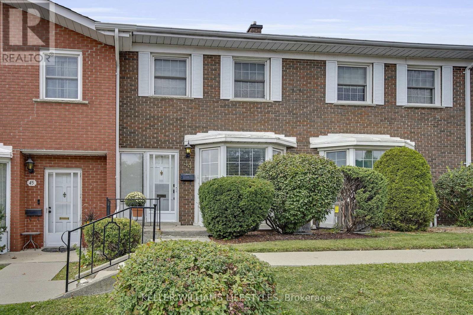 44 - 1220 Royal York Road, London North, Ontario  N6H 3Z9 - Photo 2 - X12386822
