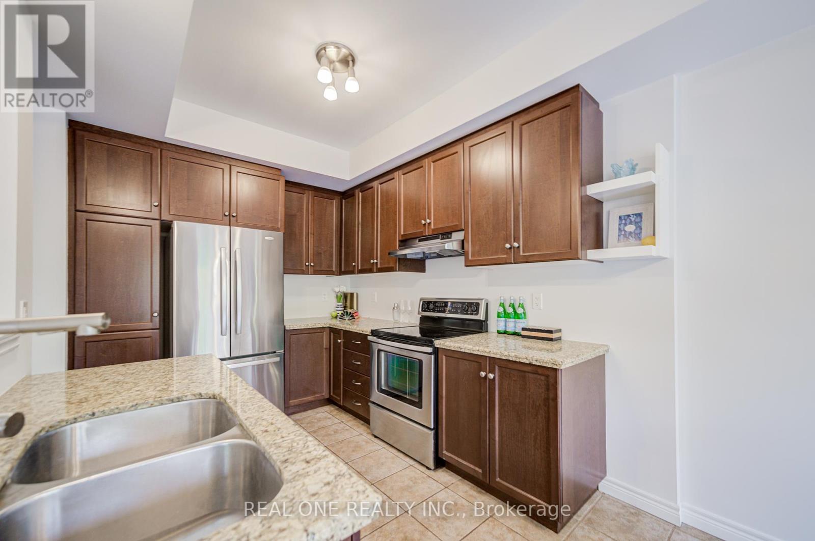 36 Palacebeach Trail, Hamilton, Ontario  L8E 5C3 - Photo 18 - X12386825