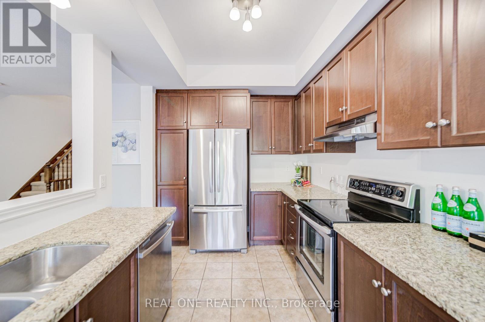 36 Palacebeach Trail, Hamilton, Ontario  L8E 5C3 - Photo 19 - X12386825