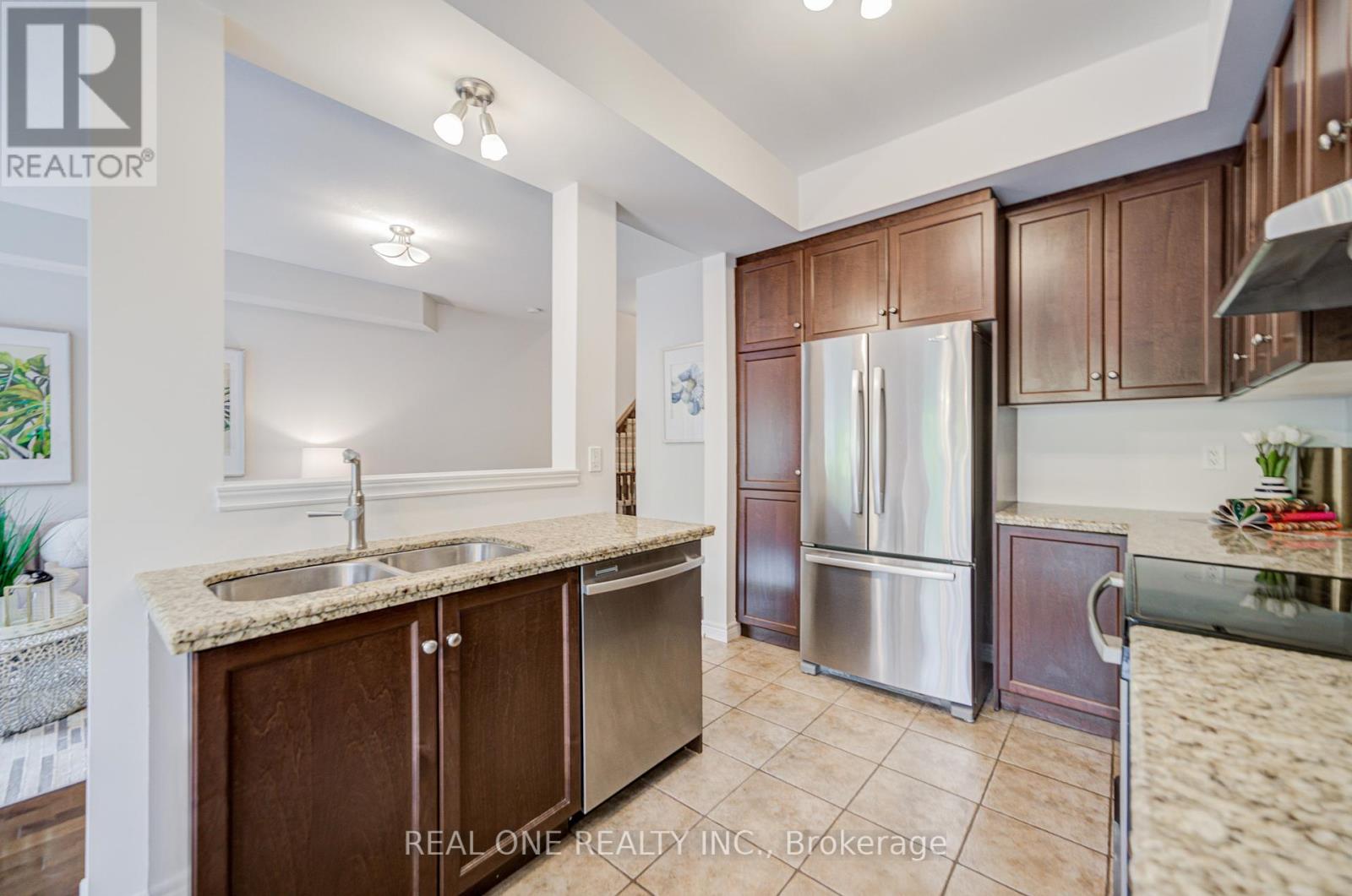 36 Palacebeach Trail, Hamilton, Ontario  L8E 5C3 - Photo 20 - X12386825
