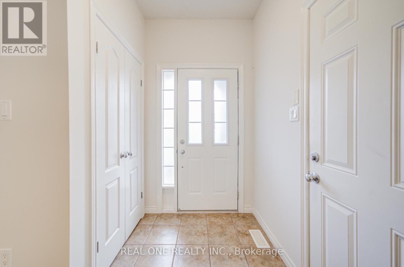 36 Palacebeach Trail, Hamilton, Ontario  L8E 5C3 - Photo 3 - X12386825