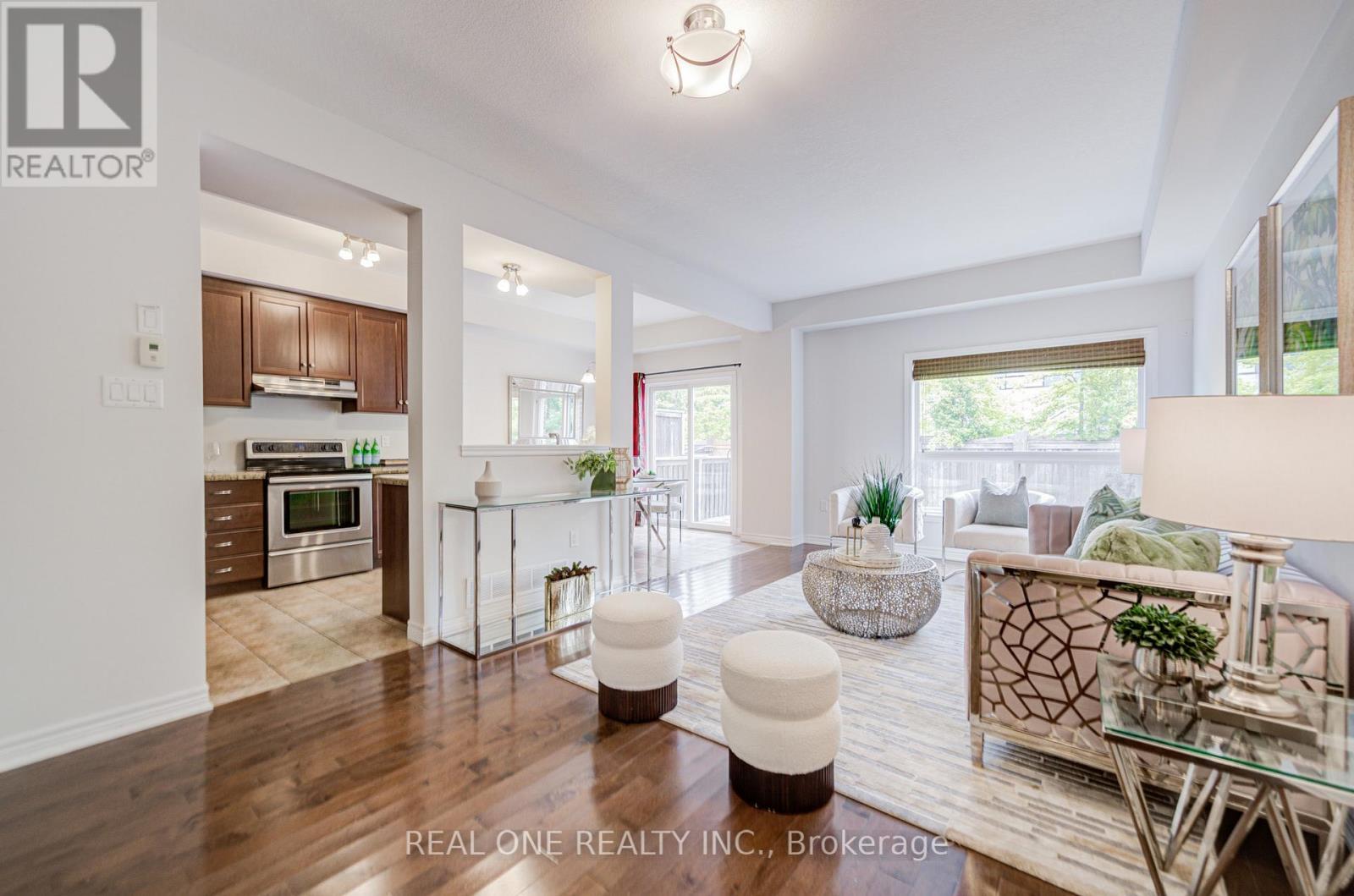 36 Palacebeach Trail, Hamilton, Ontario  L8E 5C3 - Photo 7 - X12386825