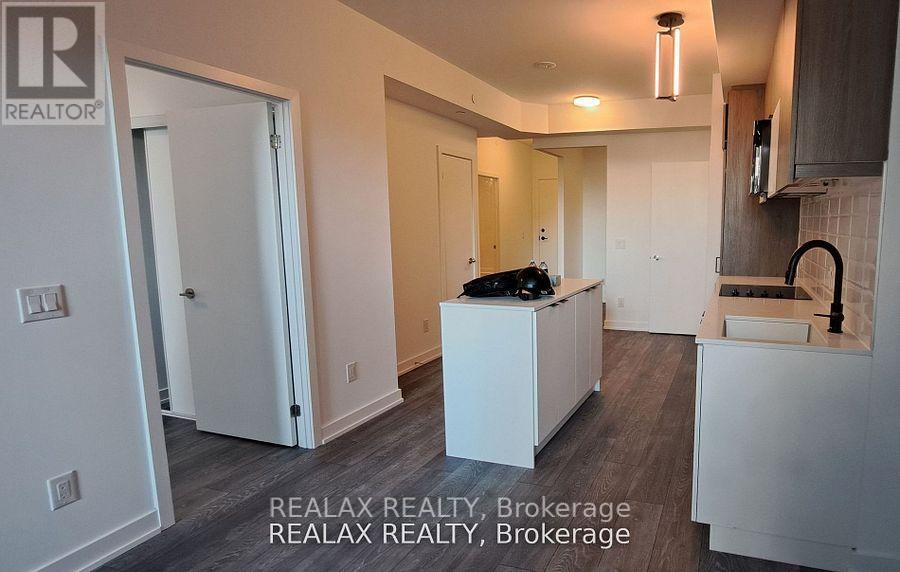 206 - 8888 Yonge Street, Richmond Hill, Ontario  L4C 5V6 - Photo 5 - N12386843