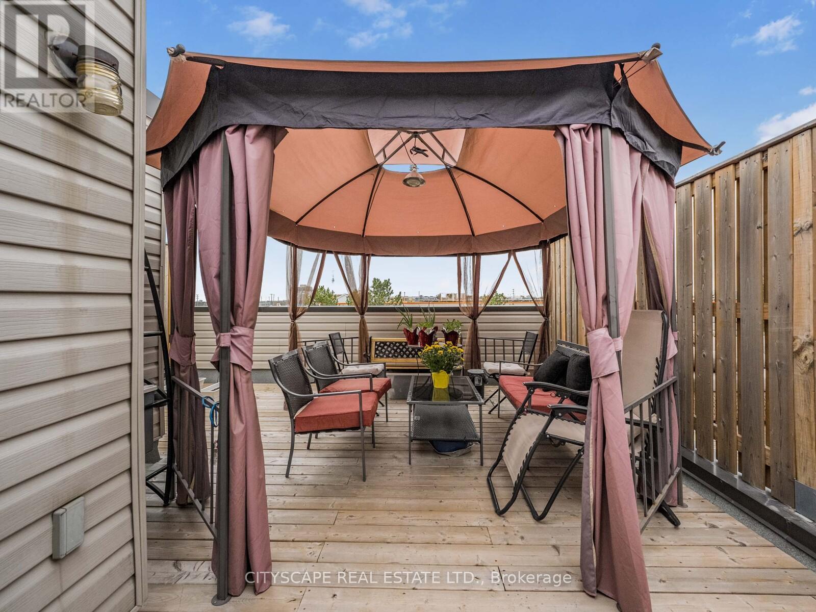 #7 - 3055 Elmcreek Road, Mississauga (Cooksville), Ontario  L5B 4J9 - Photo 13 - W12386835