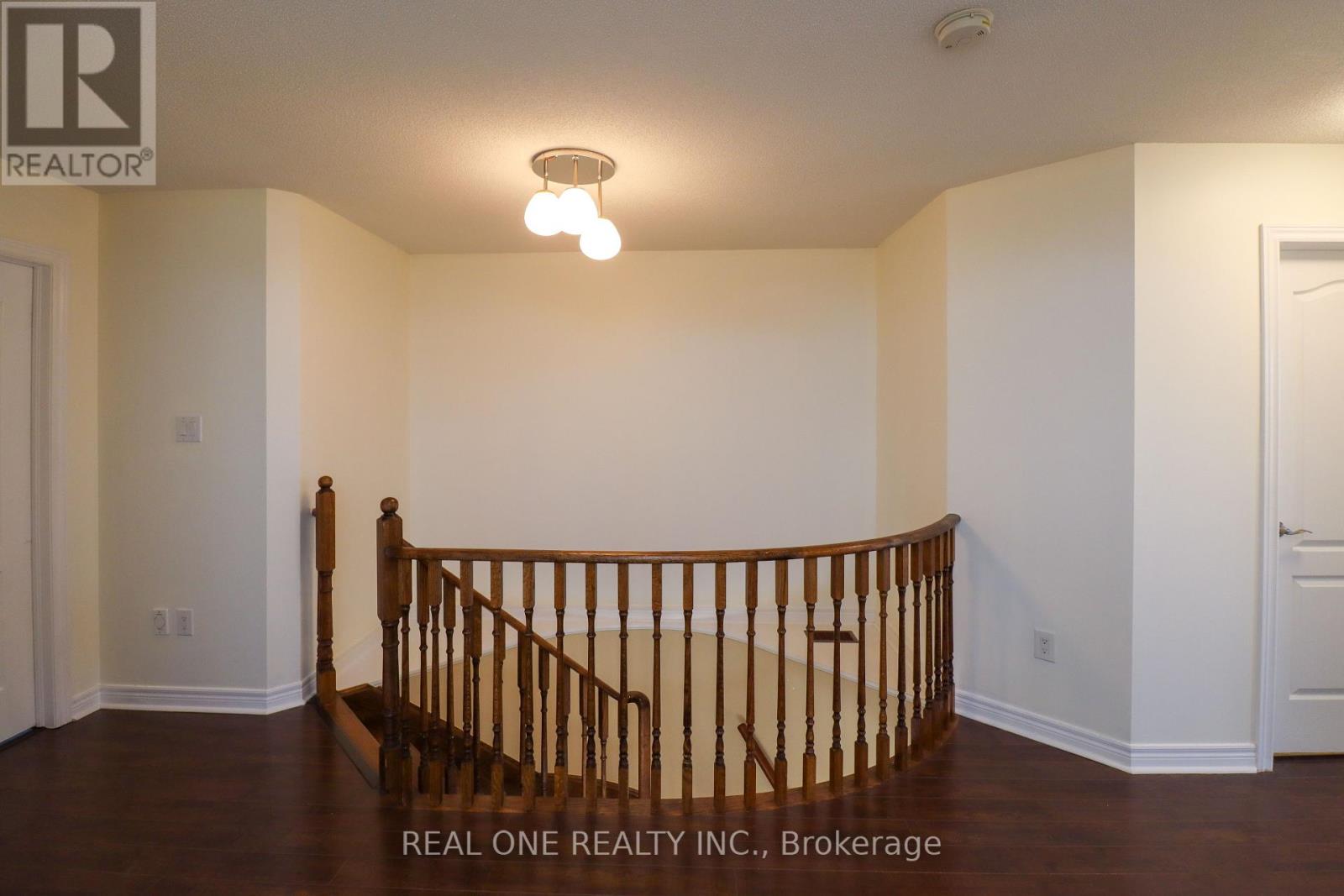 4302 Trail Blazer Way, Mississauga, Ontario  L5R 0A9 - Photo 15 - W12386836
