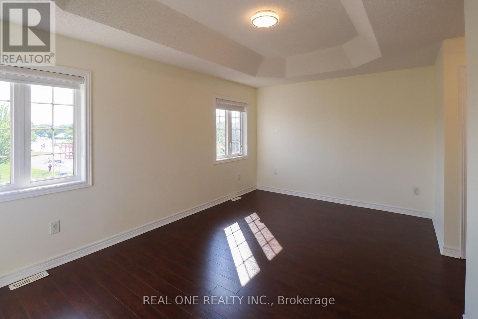 4302 Trail Blazer Way, Mississauga, Ontario  L5R 0A9 - Photo 17 - W12386836
