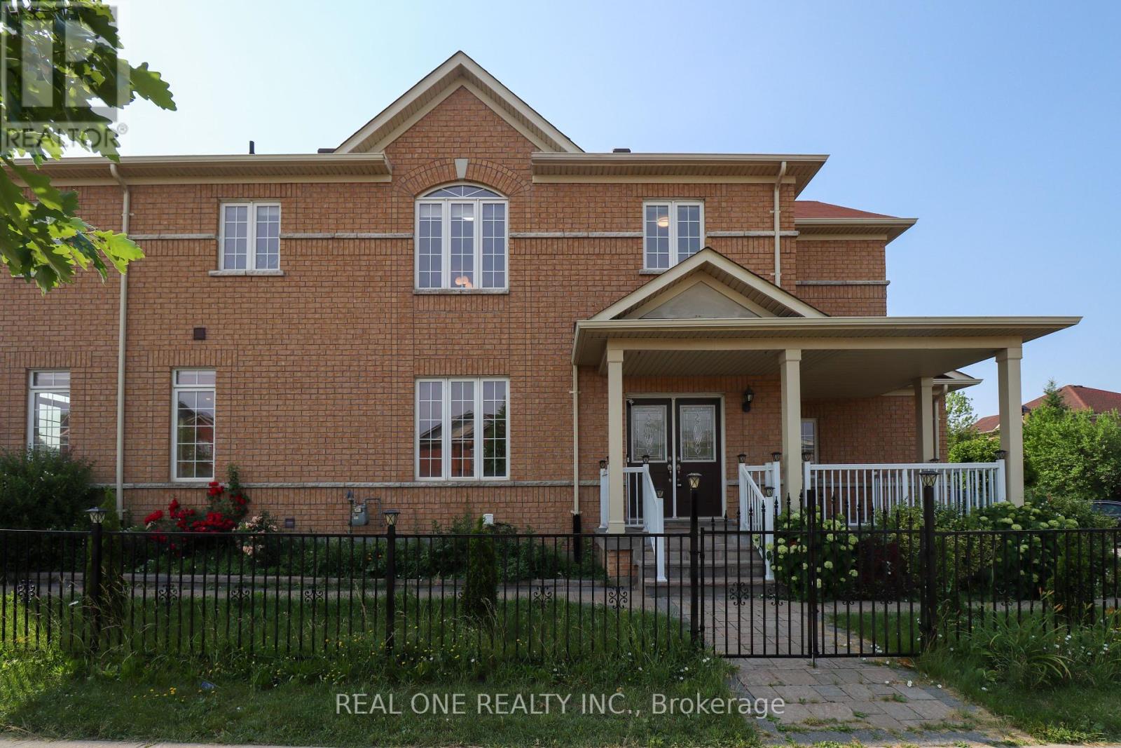 4302 Trail Blazer Way, Mississauga, Ontario  L5R 0A9 - Photo 2 - W12386836