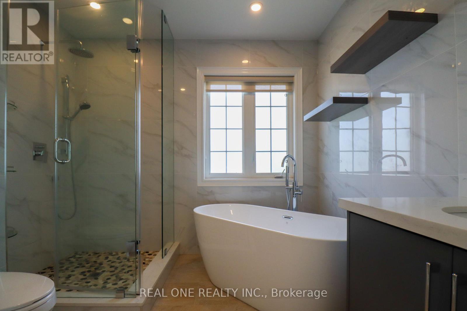 4302 Trail Blazer Way, Mississauga, Ontario  L5R 0A9 - Photo 21 - W12386836