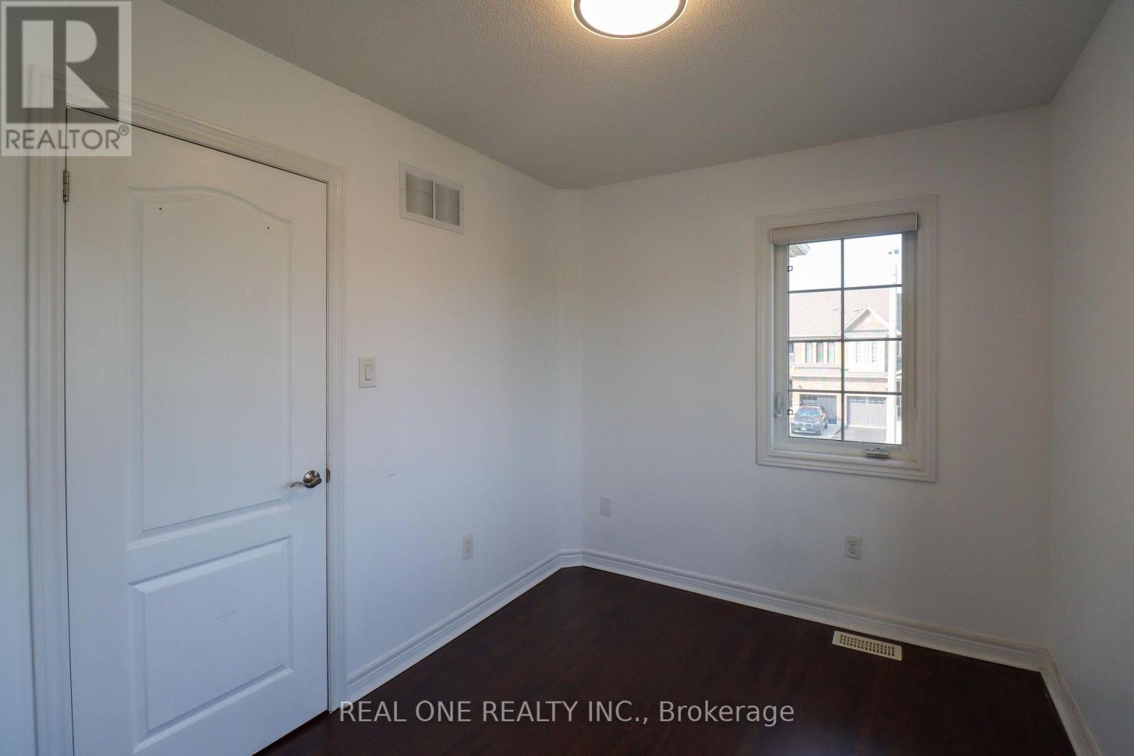 4302 Trail Blazer Way, Mississauga, Ontario  L5R 0A9 - Photo 24 - W12386836