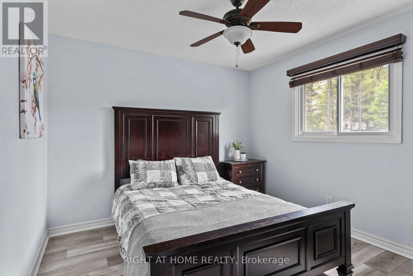 124 Sydenham Street, Essa, Ontario  L0M 1B0 - Photo 11 - N12365789