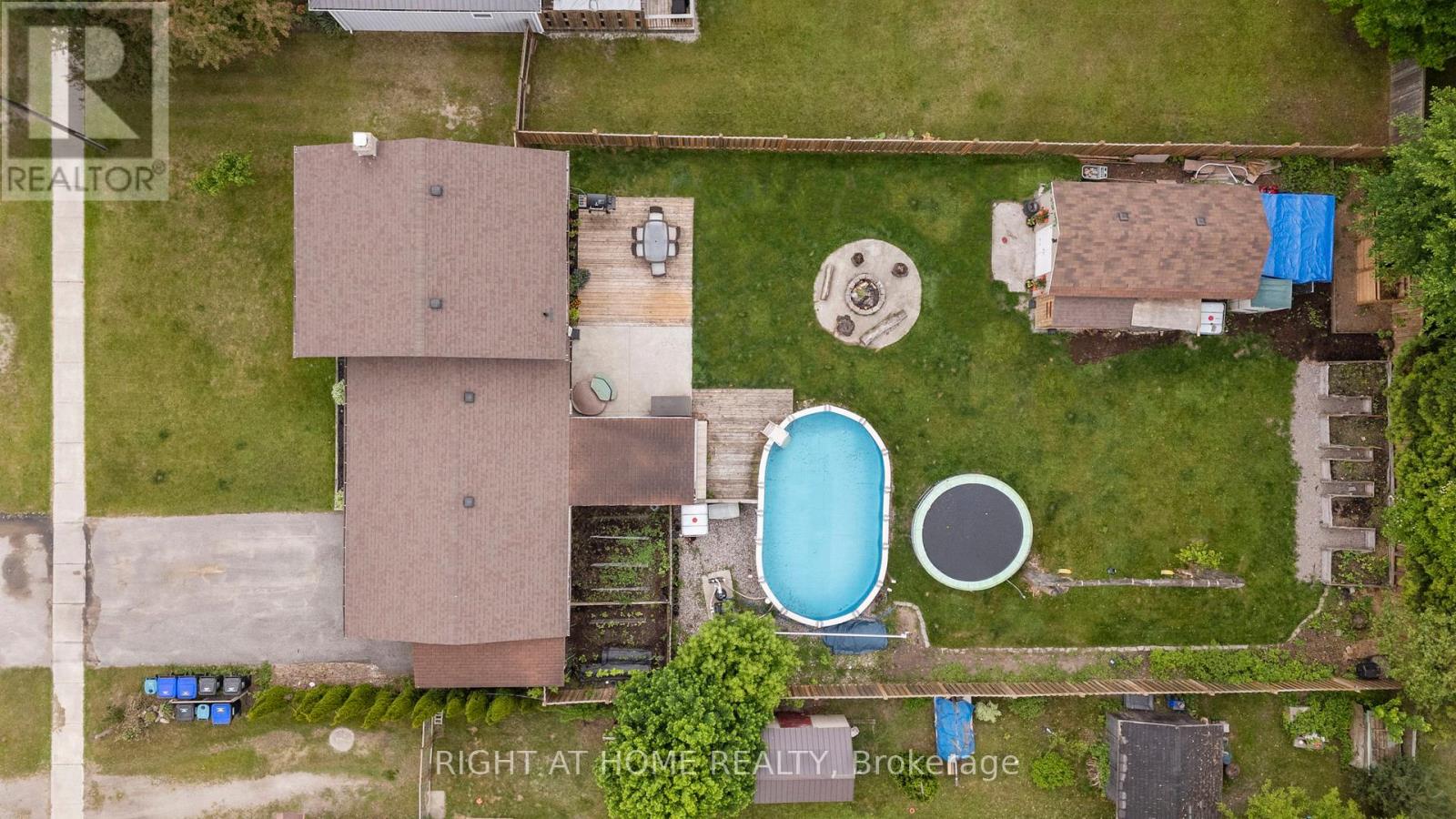 124 Sydenham Street, Essa, Ontario  L0M 1B0 - Photo 15 - N12365789