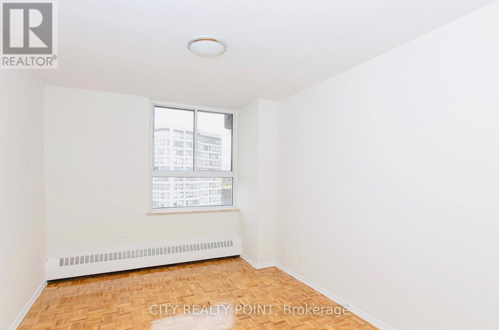 912 - 6200 Bathurst Street, Toronto, Ontario  M2R 2A3 - Photo 8 - C12386860